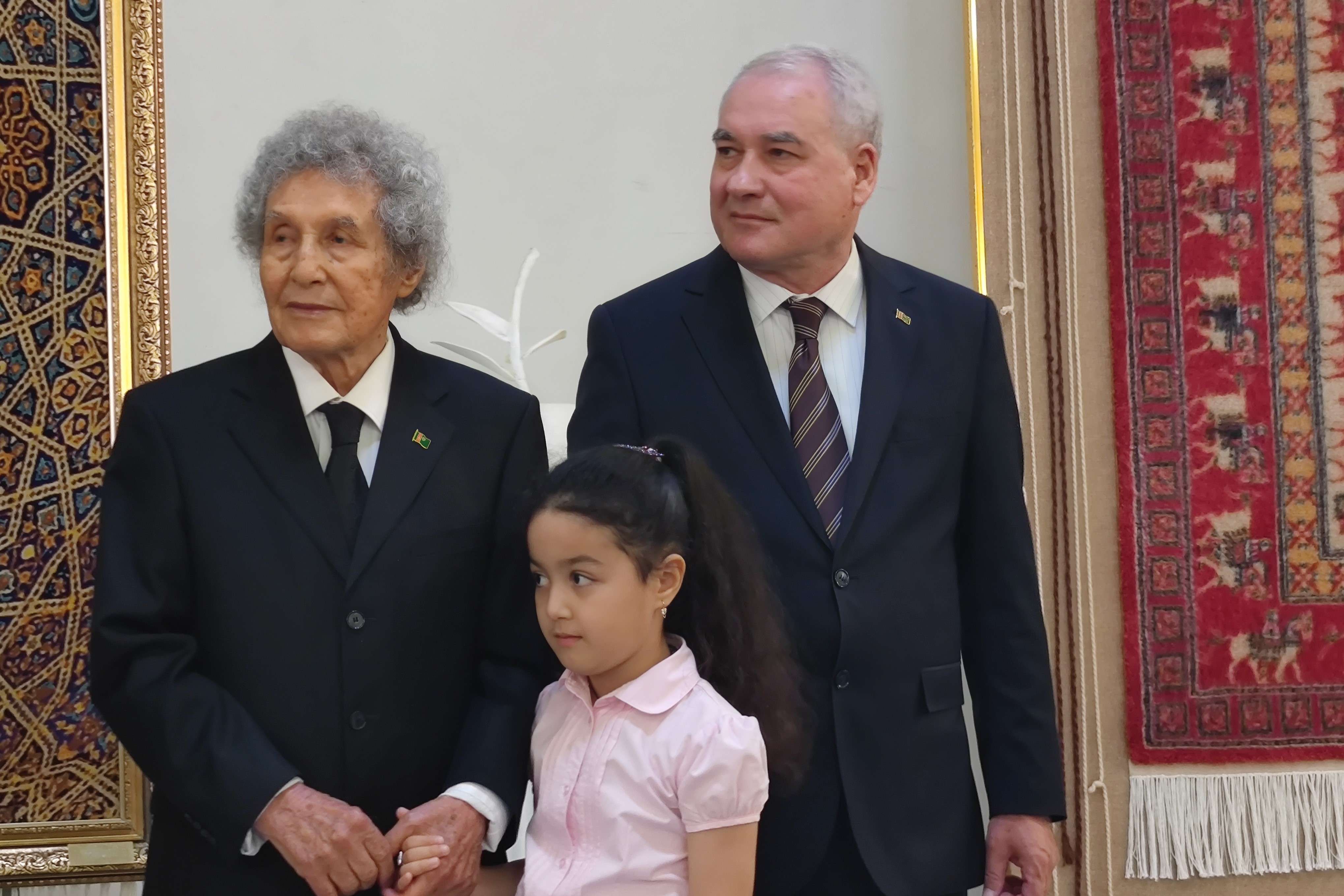 babasara-annamyradov-ada-gutlyev-exhibition-ashgabat-2026 (15).jpg