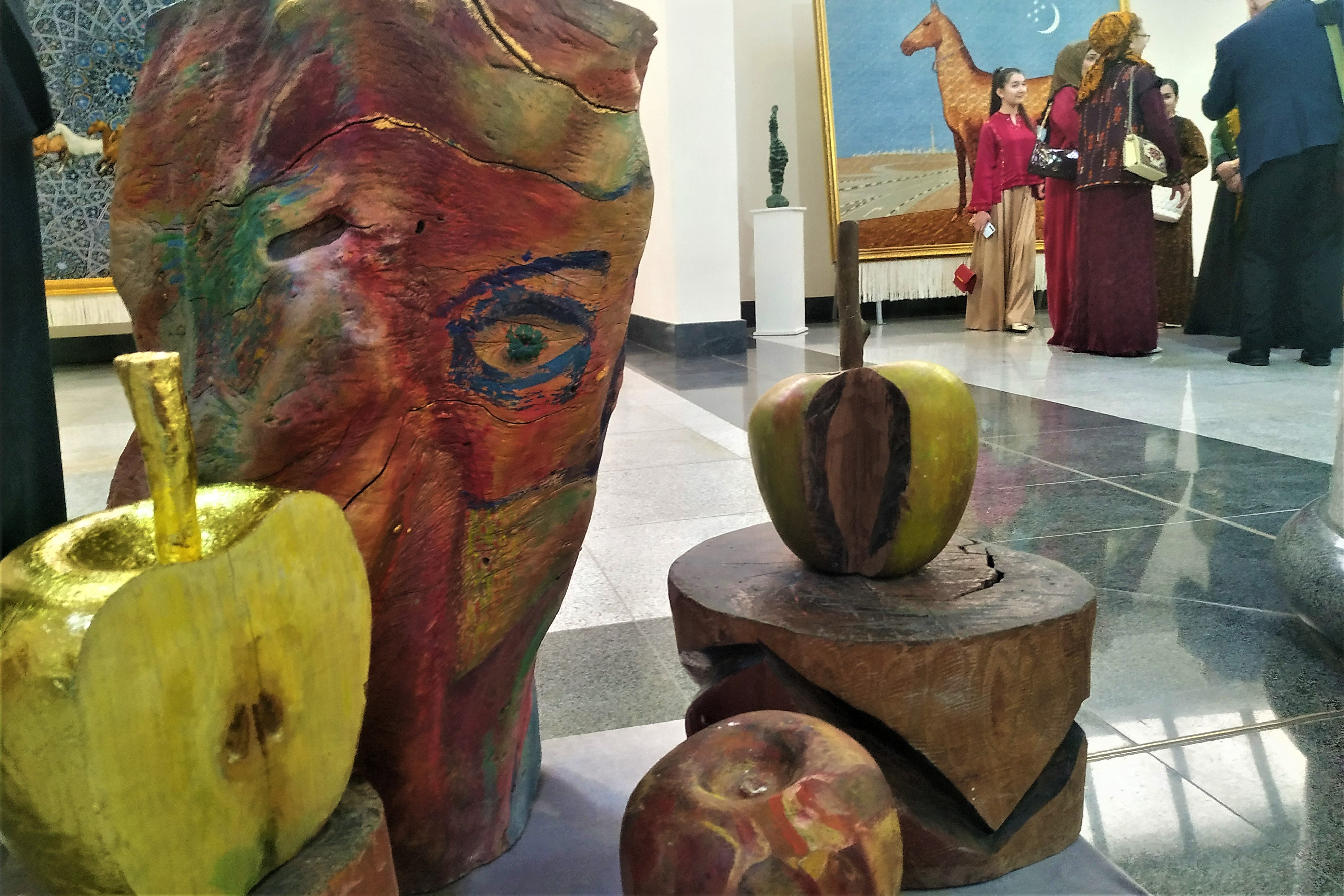 babasara-annamyradov-ada-gutlyev-exhibition-ashgabat-2026 (1).jpg