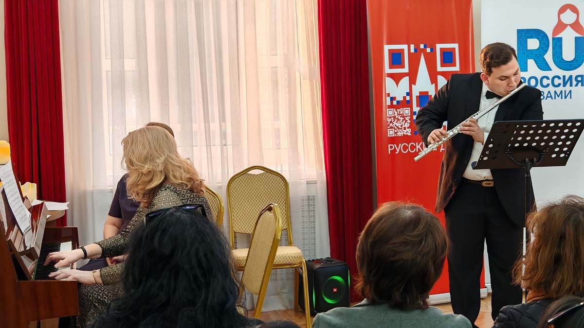 vselennaya-sergeya-prokofeva-v-ashhabade (7).jpg