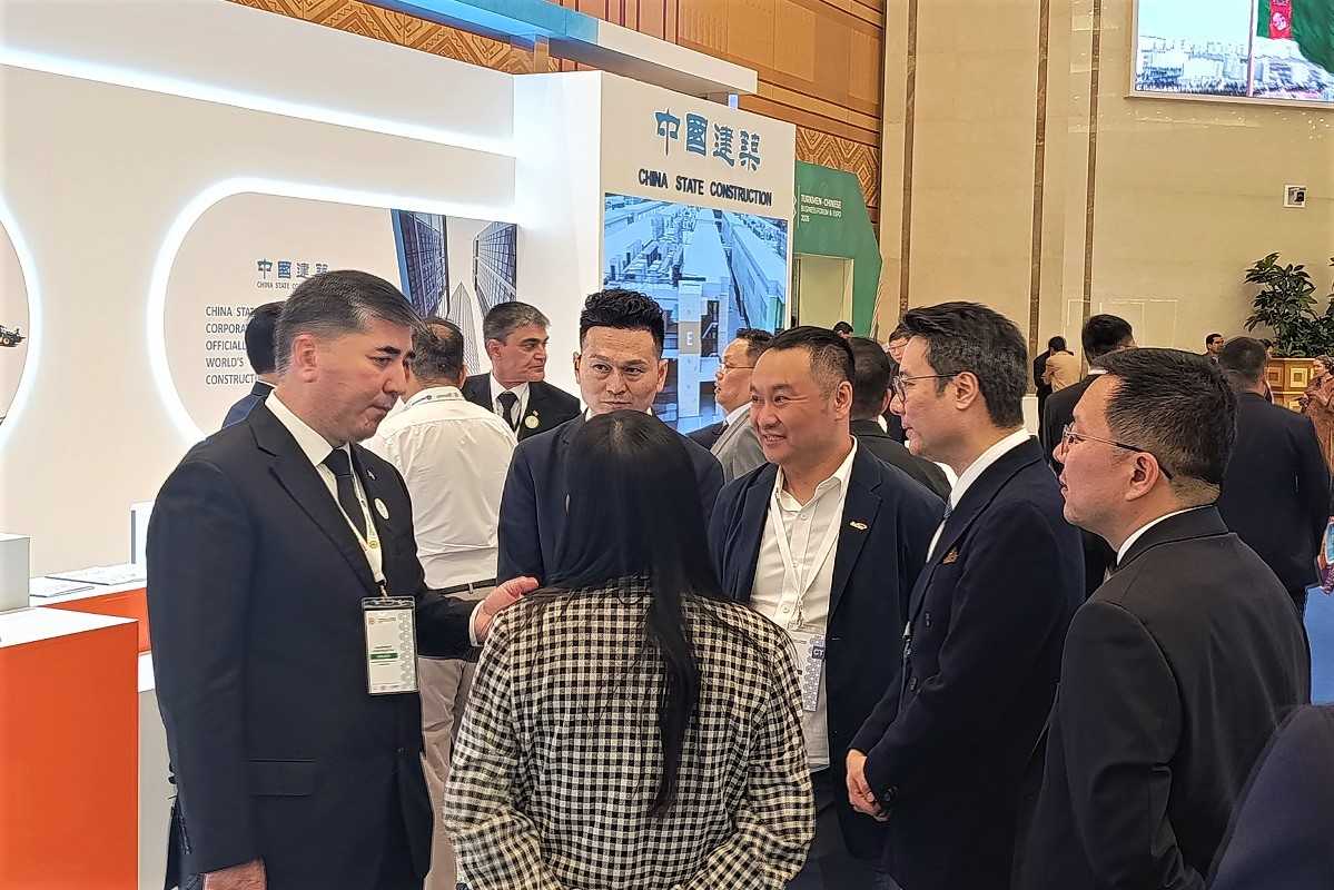 ministers-comms-turkmenistan-china-forum (2).jpg