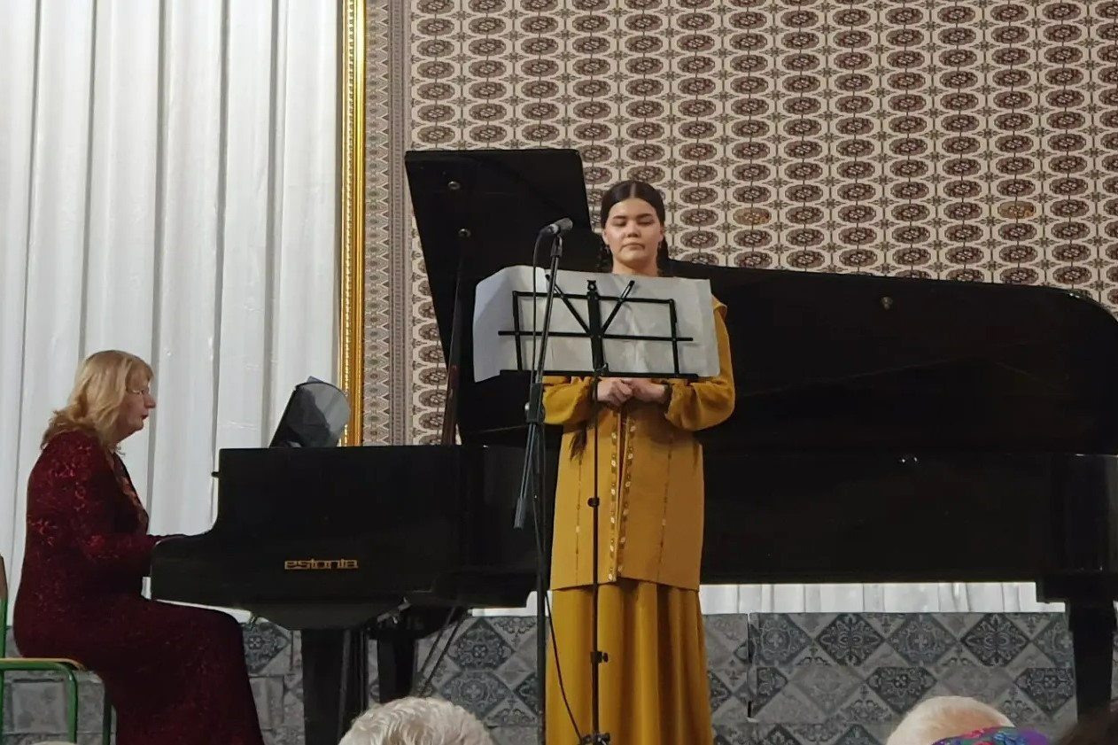 aina-shirova-concert-ashgabat (2).jpg