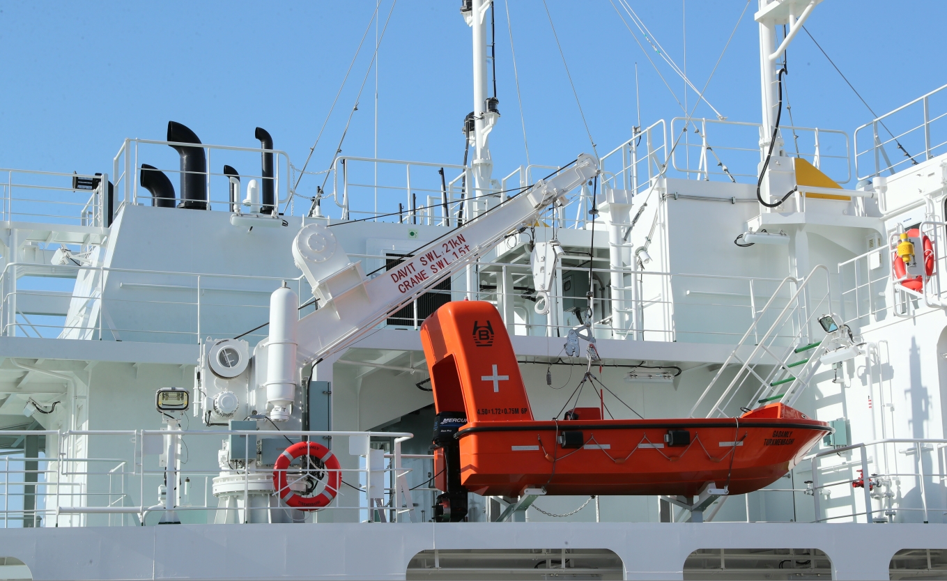 turkmen-cargo-ship-gadamly-balkan (3).jpg
