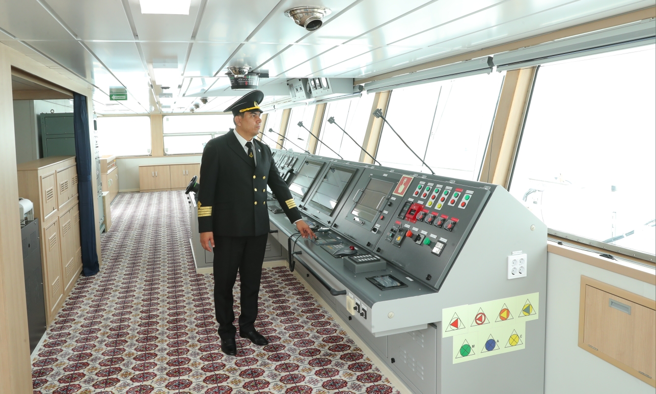 turkmen-cargo-ship-gadamly-balkan (7).jpg