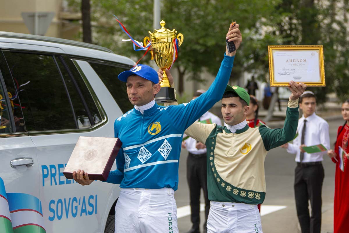 ashgabat-tashkent-celebrate-akhal-teke-pearl-of-the-east (4).jpg