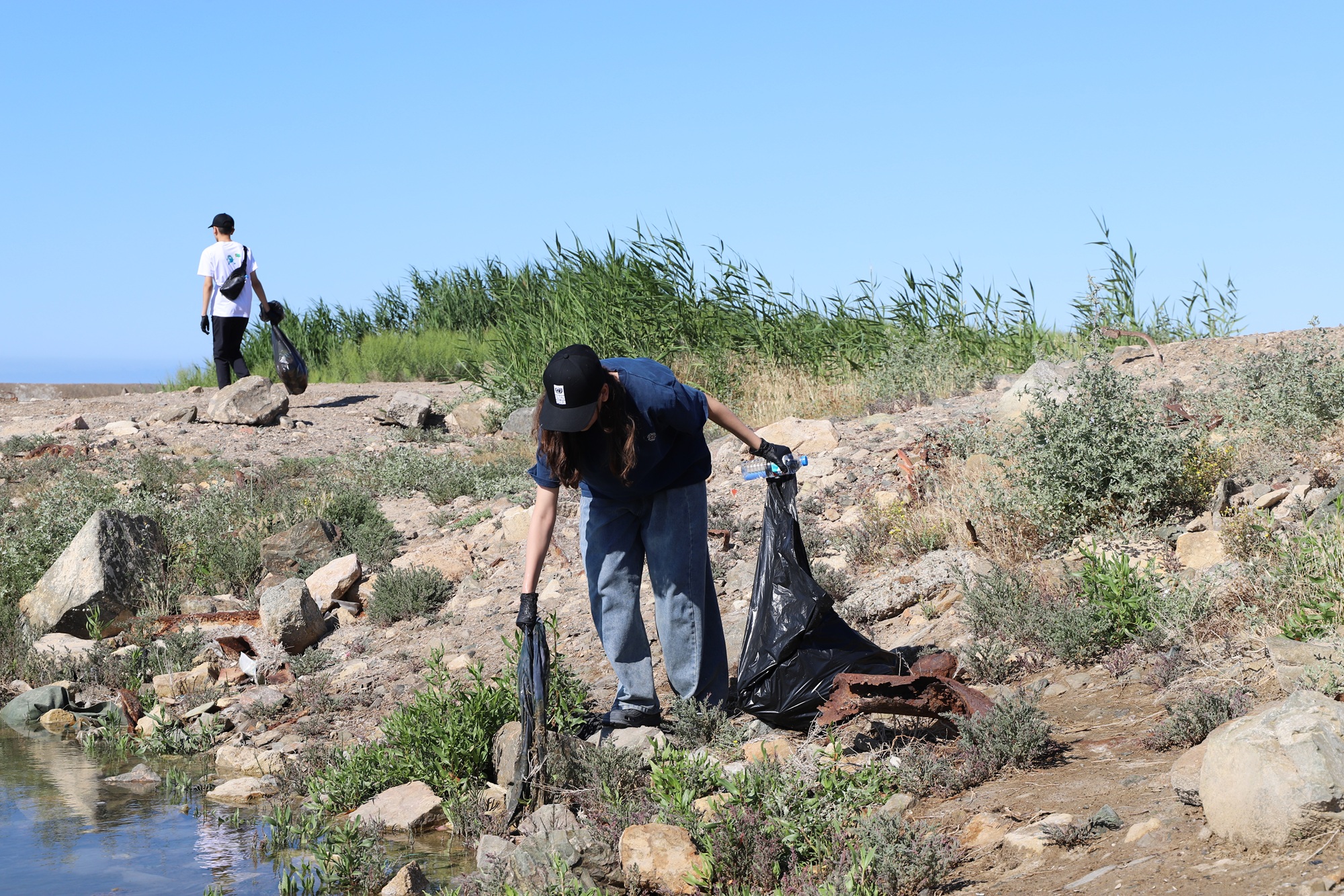 turkmenbashi-caspian-sea-eco-cleanup-action-2026 (4).JPG