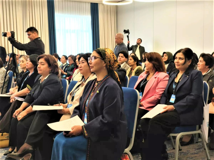  Женщины-ученые Центральной Азии создают новую региональную платформу научного сотрудничества