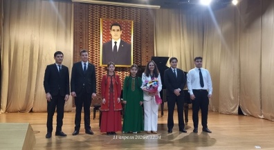 Французская музыкальная магия в Ашхабаде: Мастер-класс Кристин Фонлюпт