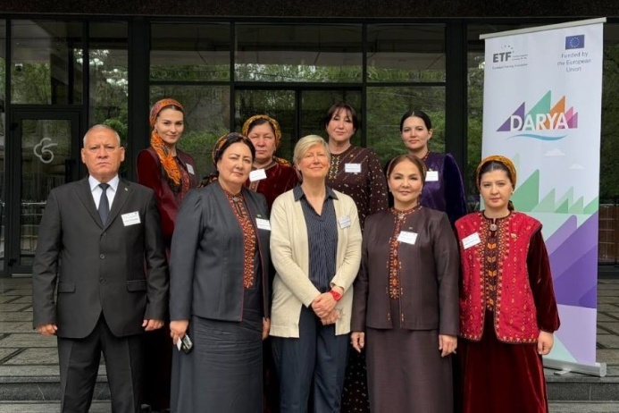  Туркменские педагоги осваивают инновационные методики на семинаре DARYA SCAFFOLD в Алматы