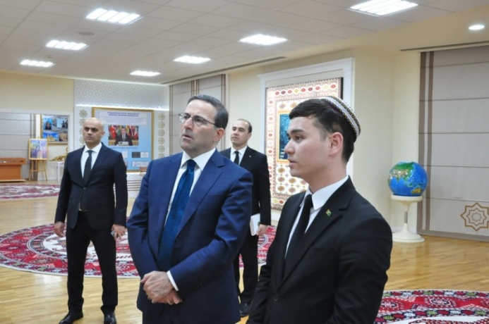  Azerbaijani Ambassador Delivers Guest Lecture on Strategic Partnership at the Institute of International Relations