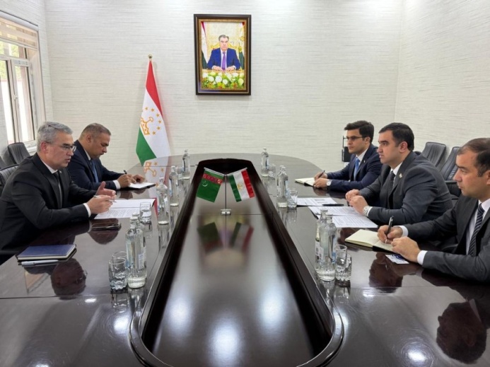  В Душанбе обсудили развитие туркменско-таджикского торгово-экономического сотрудничества