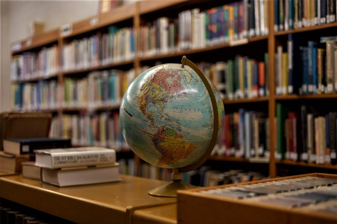  Слово дипломата | Книга как инструмент мышления и мира - колонка Посла Ирана в Ашхабаде