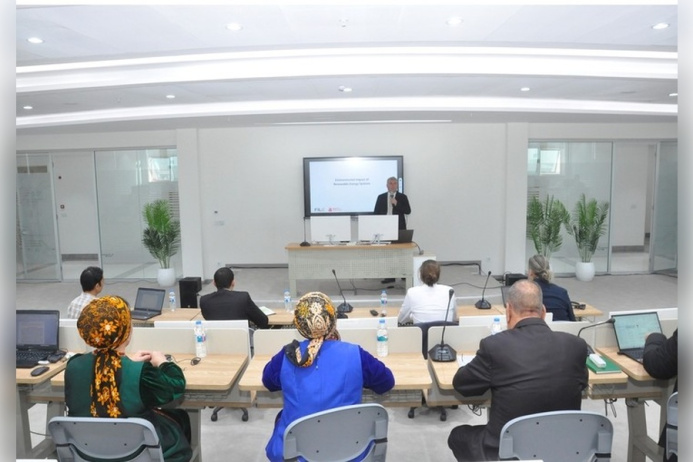  Энергетический институт Туркменистана внедряет передовые технологии Германии в учебный процесс