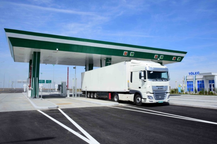  High-Speed Highways and Strict Regulations: How Turkmenistan Protects Its New Roads