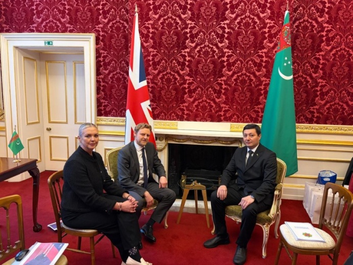  Туркменистан и Великобритания: новый этап модернизации национального образования