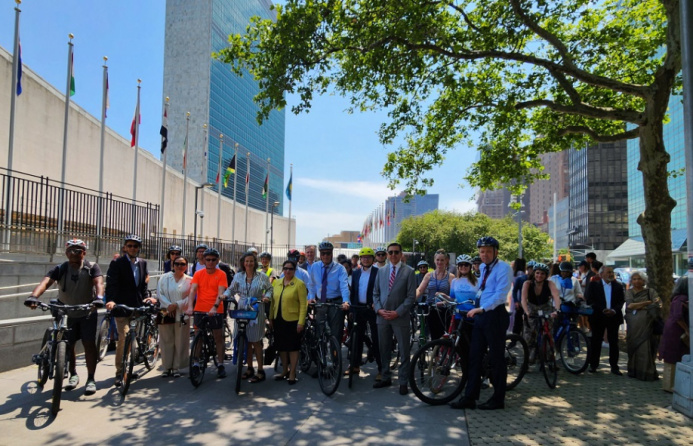  В штаб-квартире ООН в Нью-Йорке состоялось празднование Всемирного дня велосипеда