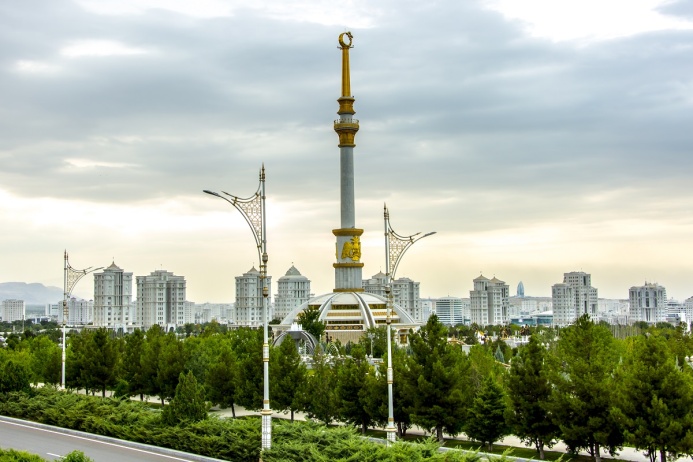  Президент Туркменистана произвел масштабные кадровые перестановки в правительстве