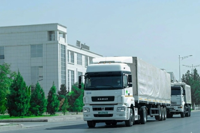  Автомобильные перевозки в Туркменистане выросли на четверть