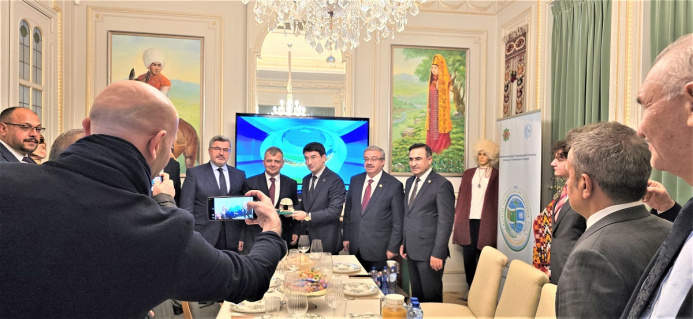  Брюссель: от восточного гостеприимства до евразийских коридоров