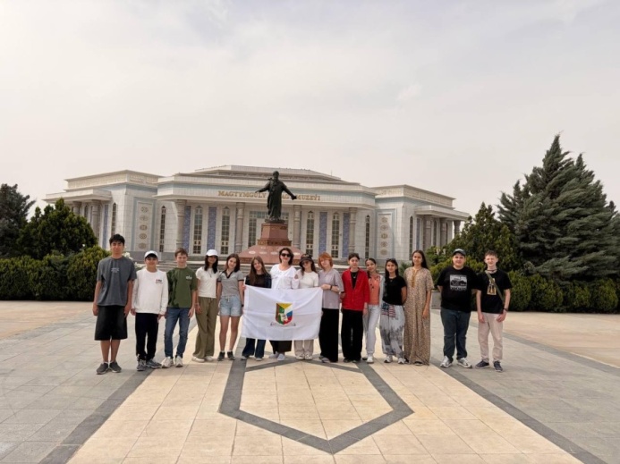  Students of the School named after A.S. Pushkin Visited the "Magtymguly Pyragy" Museum in Garrygala