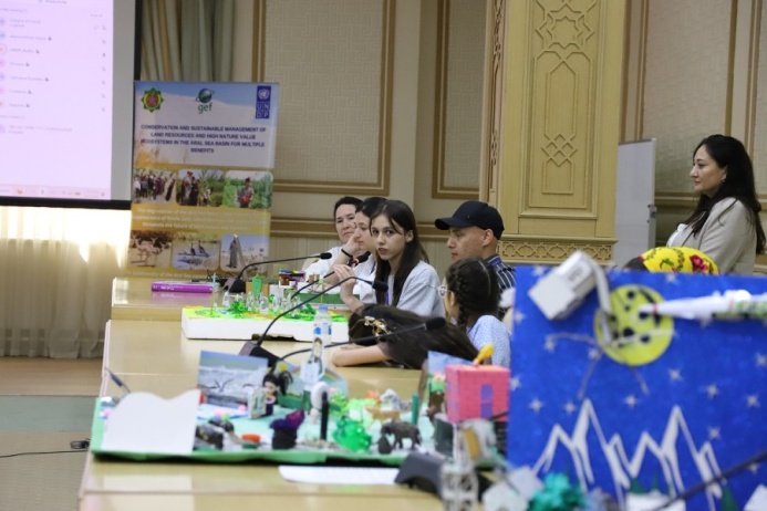  New Digital Solutions for the Aral Sea Region Were Presented at a Youth Eco-Competition in Ashgabat