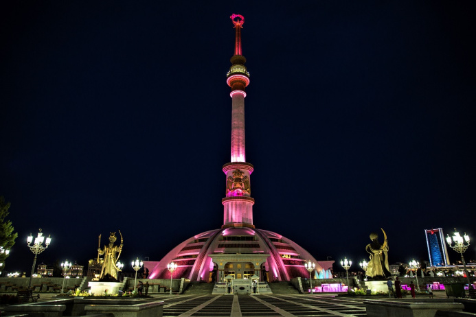  Год Крылатых скакунов: 7 главных месседжей новогоднего обращения Президента Туркменистана