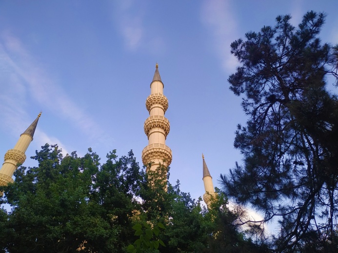  Президент Туркменистана помиловал 336 граждан в честь Gadyr gijesi