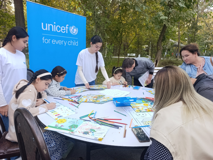  В Ашхабаде прошел ежегодный фестиваль «Мы разные – мы равные»