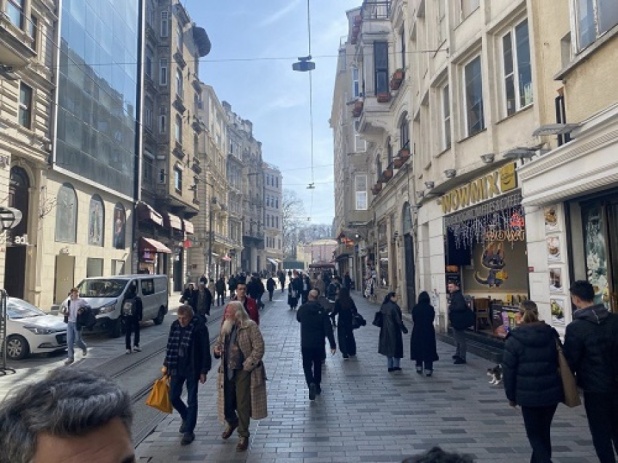 <nav>
        <ul class="pagination">
            
                            <li class="disabled" aria-disabled="true" aria-label="pagination.previous">
                    <span aria-hidden="true">&lsaquo;</span>
                </li>
            
            
                            
                
                
                                                                                        <li class="active" aria-current="page"><span>1</span></li>
                                                                                                <li><a href="http://cdn.orient.tm/ru?page=2">2</a></li>
                                                                                                <li><a href="http://cdn.orient.tm/ru?page=3">3</a></li>
                                                                                                <li><a href="http://cdn.orient.tm/ru?page=4">4</a></li>
                                                                                                <li><a href="http://cdn.orient.tm/ru?page=5">5</a></li>
                                                                                                <li><a href="http://cdn.orient.tm/ru?page=6">6</a></li>
                                                                                                <li><a href="http://cdn.orient.tm/ru?page=7">7</a></li>
                                                                                                <li><a href="http://cdn.orient.tm/ru?page=8">8</a></li>
                                                                                        
                                    <li class="disabled" aria-disabled="true"><span>...</span></li>
                
                
                                            
                
                
                                                                                        <li><a href="http://cdn.orient.tm/ru?page=57">57</a></li>
                                                                                                <li><a href="http://cdn.orient.tm/ru?page=58">58</a></li>
                                                                        
            
                            <li>
                    <a href="http://cdn.orient.tm/ru?page=2" rel="next" aria-label="pagination.next">&rsaquo;</a>
                </li>
                    </ul>
    </nav>
