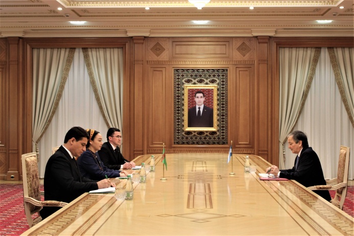  В Туркменистане аккредитован посол Аргентины