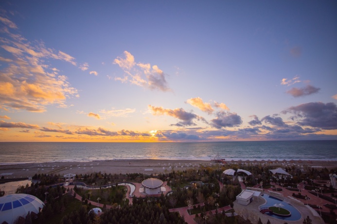  На Каспии запускают масштабный проект по борьбе с морским мусором и пластиком