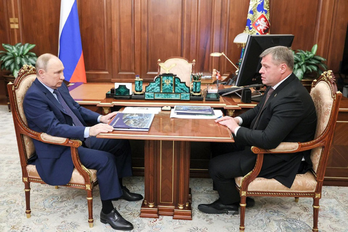  Глава Астраханской области рассказал Путину о планах сотрудничества на Каспии